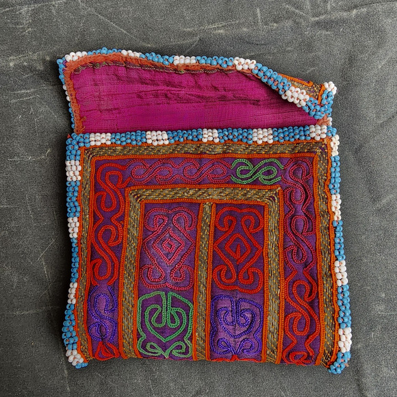Kuchi Embroidered Pouch Wallet Central Asian Handmade Beaded Triangle Pockets - Picture 5 of 6